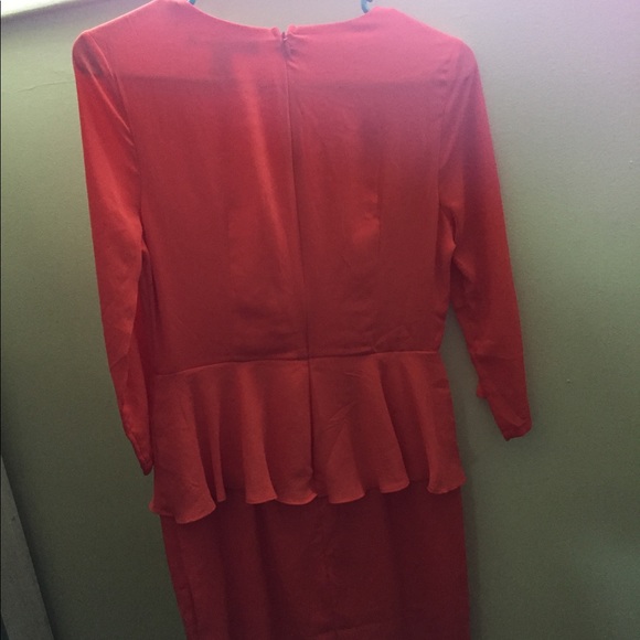 Beautiful peplum dress :) - Picture 2 of 3