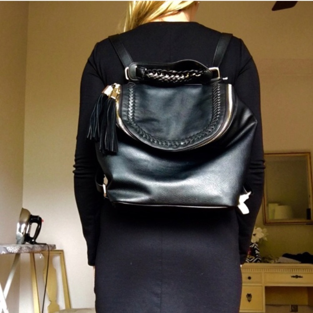 Re-poshing adorable black bag