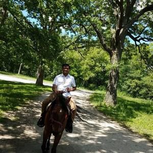 Meet your Posher, Keyur