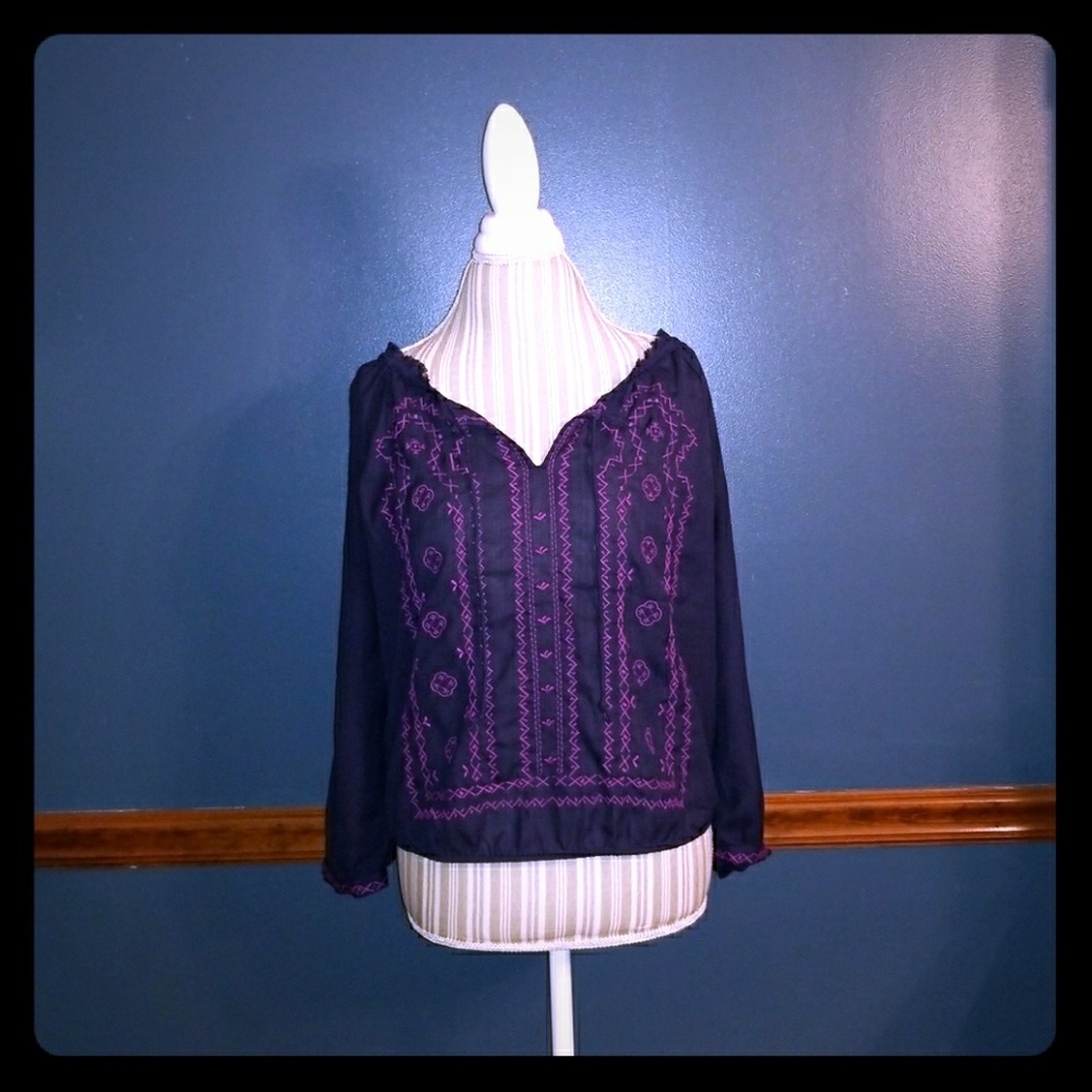 American Eagle Hobo Top