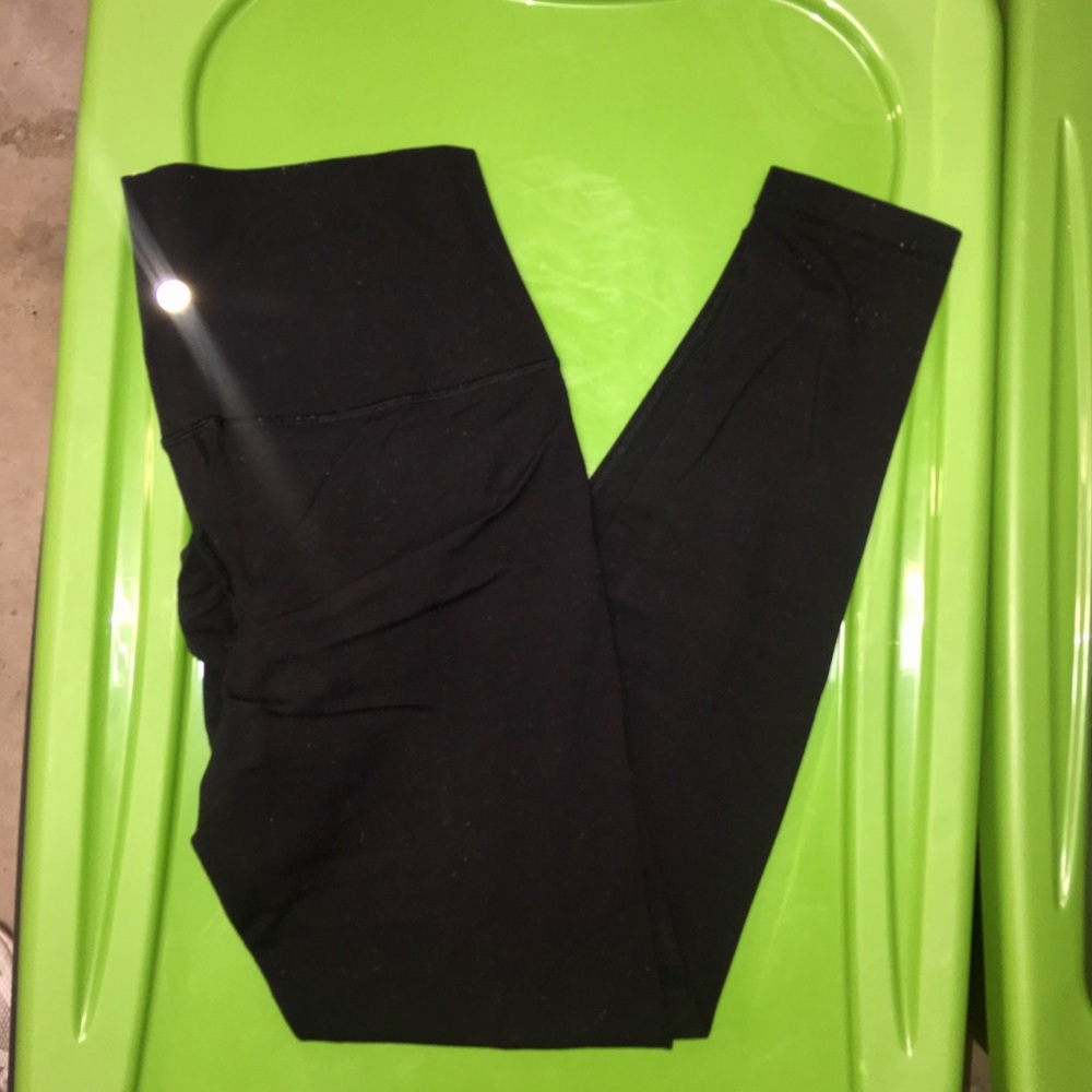Black lululemon pants
