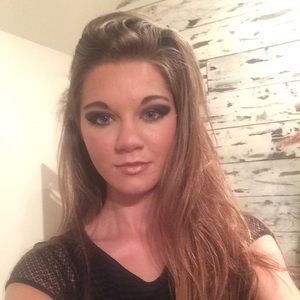 Meet your Posher, Amelia