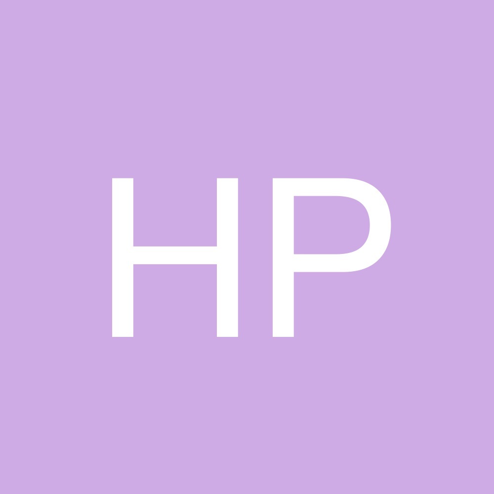 Meet your Posher, Hilary