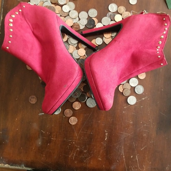Red high heel ankle boots - Picture 2 of 2
