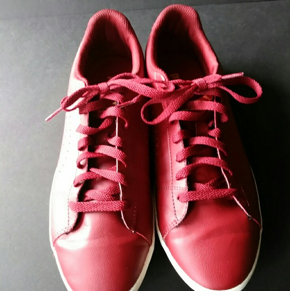 Puma - Picture 2 of 3