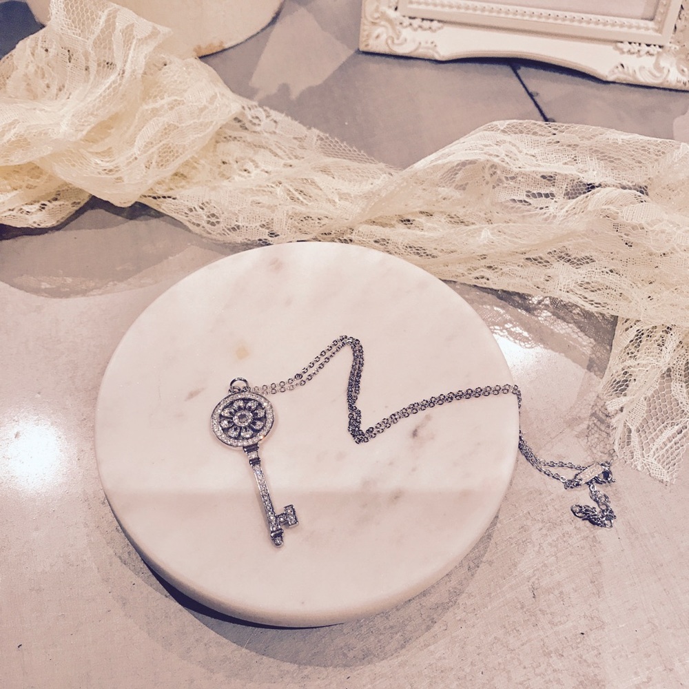 💕Inspired Diamond Key Necklace