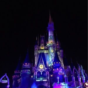 Meet your Posher, Casey