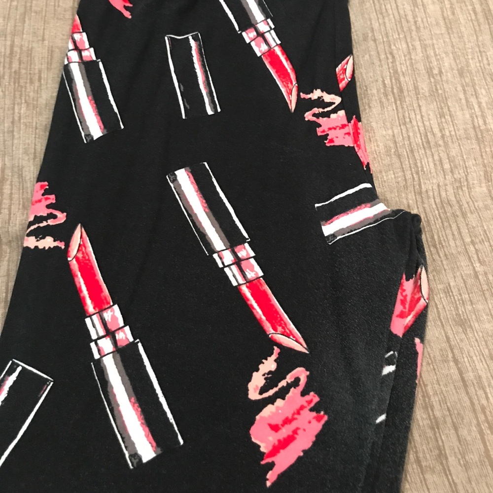 LuLaRoe TC Leggings... Good condition.