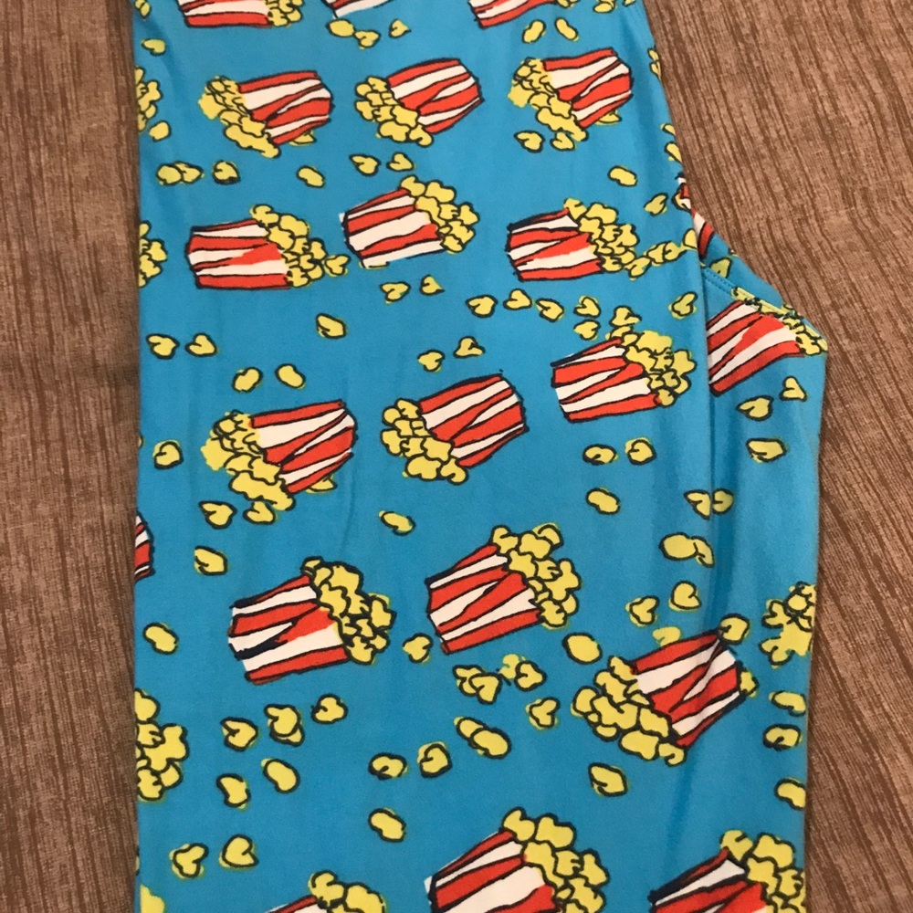LuLaRoe TC Leggings... Excellent condition.