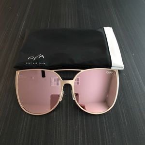 QUAY Sorority Princess pink sunglasses
