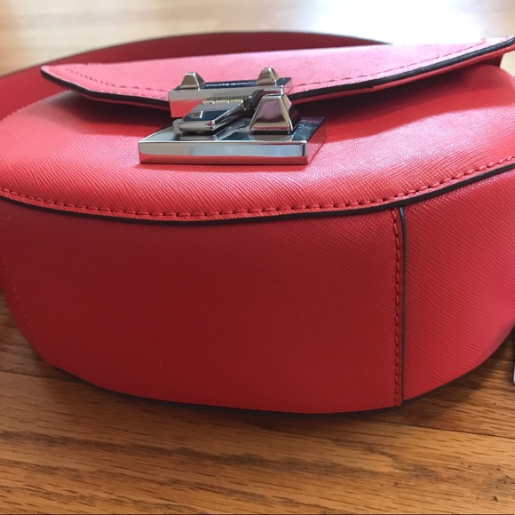 Rebecca Minkoff Paris Saddle Bag /Dragon Fruit - Picture 3 of 8