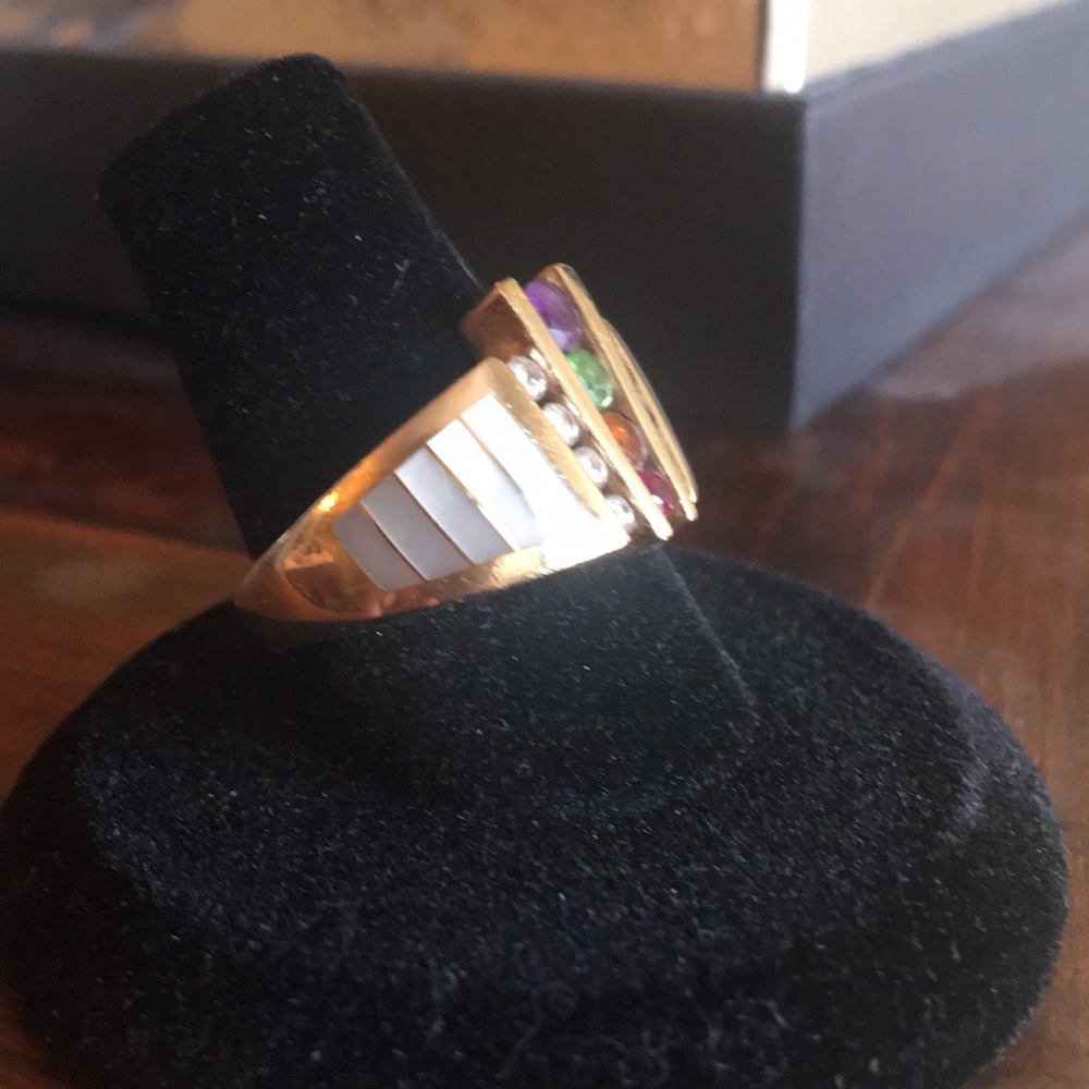 Exquisite diamond mother of pearl ring - Picture 2 of 5