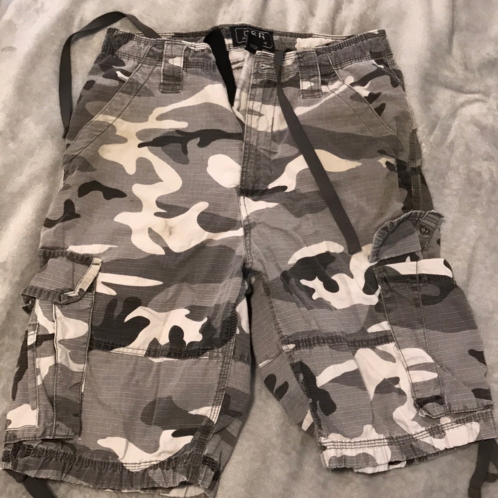 Men's cargo shorts