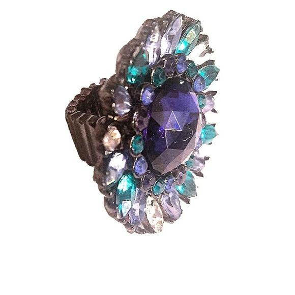 Large Rhinestone Medallion Blue And Turquoise Ring NWT - Picture 3 of 3