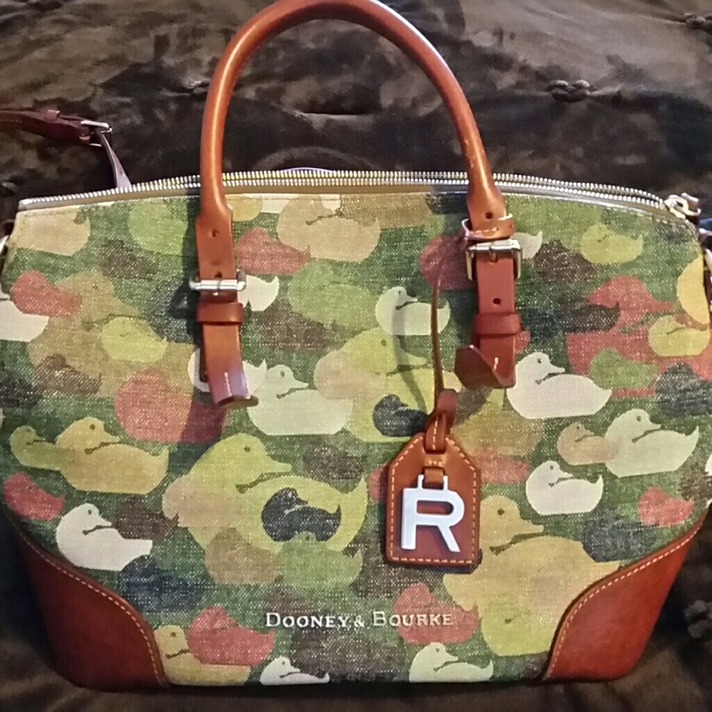 Dooney & Bourke Robertson Collection purse