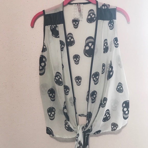 Skull top - Picture 1 of 3
