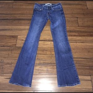 **brand new** Hollister jeans