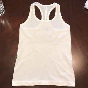 Lululemon swiftly tech racer tank
