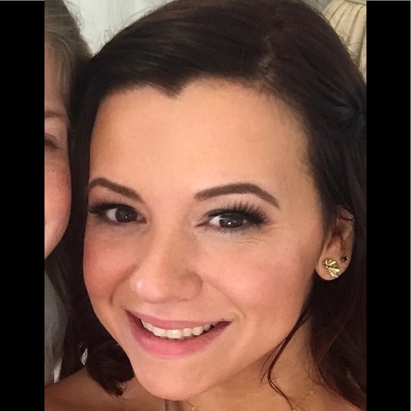 Meet your Posher, Hannah - Picture 1 of 1