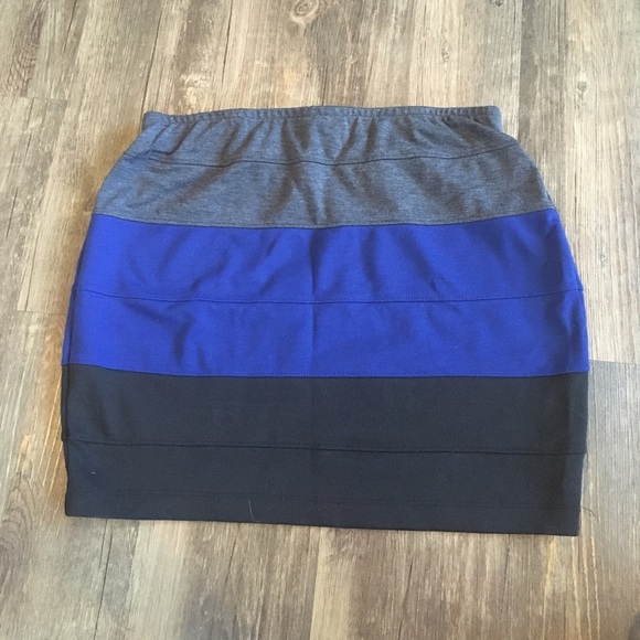 Cute Mini Pencil Skirt | Sz M - Picture 1 of 1