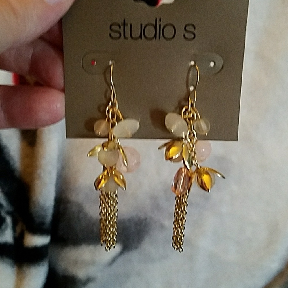 NWT Fun Fashion Earrings