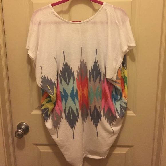 White Aztec tunic - Picture 2 of 2