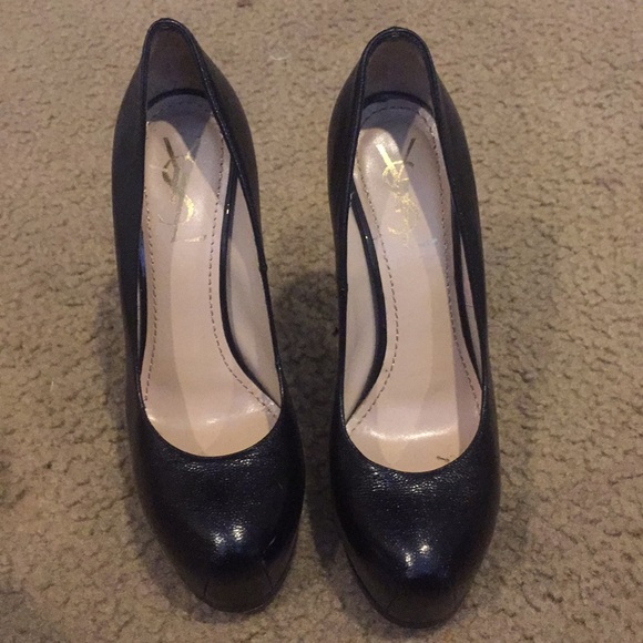 YSL platform heels...Size 8...... Worn twice.. - Picture 1 of 5