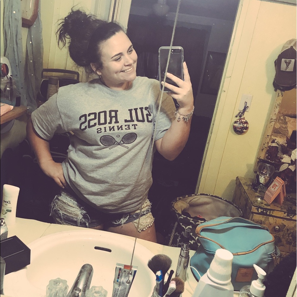 Meet your Posher, Monique