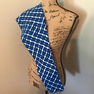 Blue & White Lularoe leggings - TC