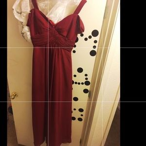 This dress is formal only worn once to prom 2017.