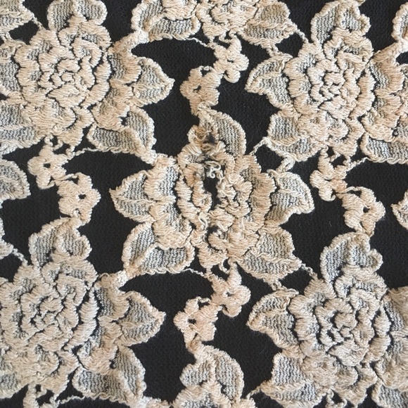 Floral Stitched Pencil Skirt | Sz M - Picture 3 of 3