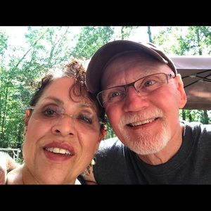 Meet your Posher, Raquel