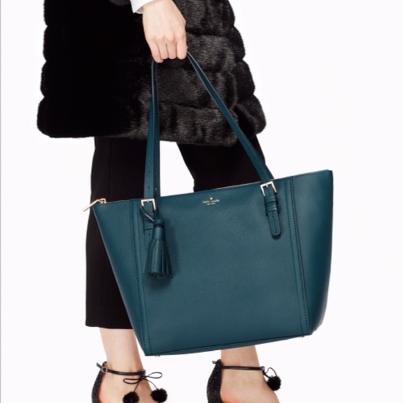 kate spade Handbags - Kate Spade Tote