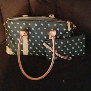 Dooney & Bourke bag