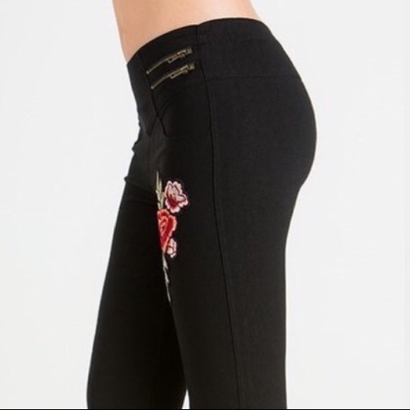  Too Cute Floral Embroidered Skinny Pants - Picture 2 of 4