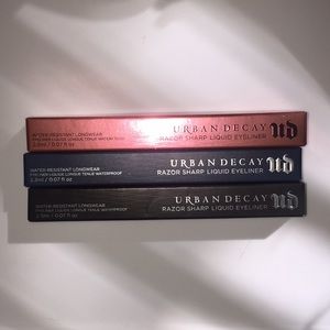 💜LOT OF UD LINERS💜