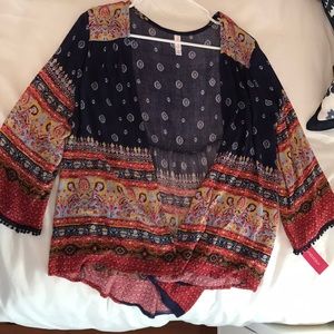 Printed shawl/sweater