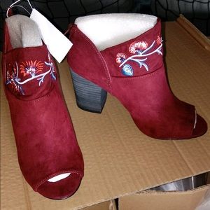 Carlos Santana Women's Booties