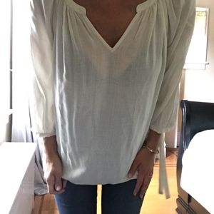 Off-white maternity (or non-maternity!) V-neck