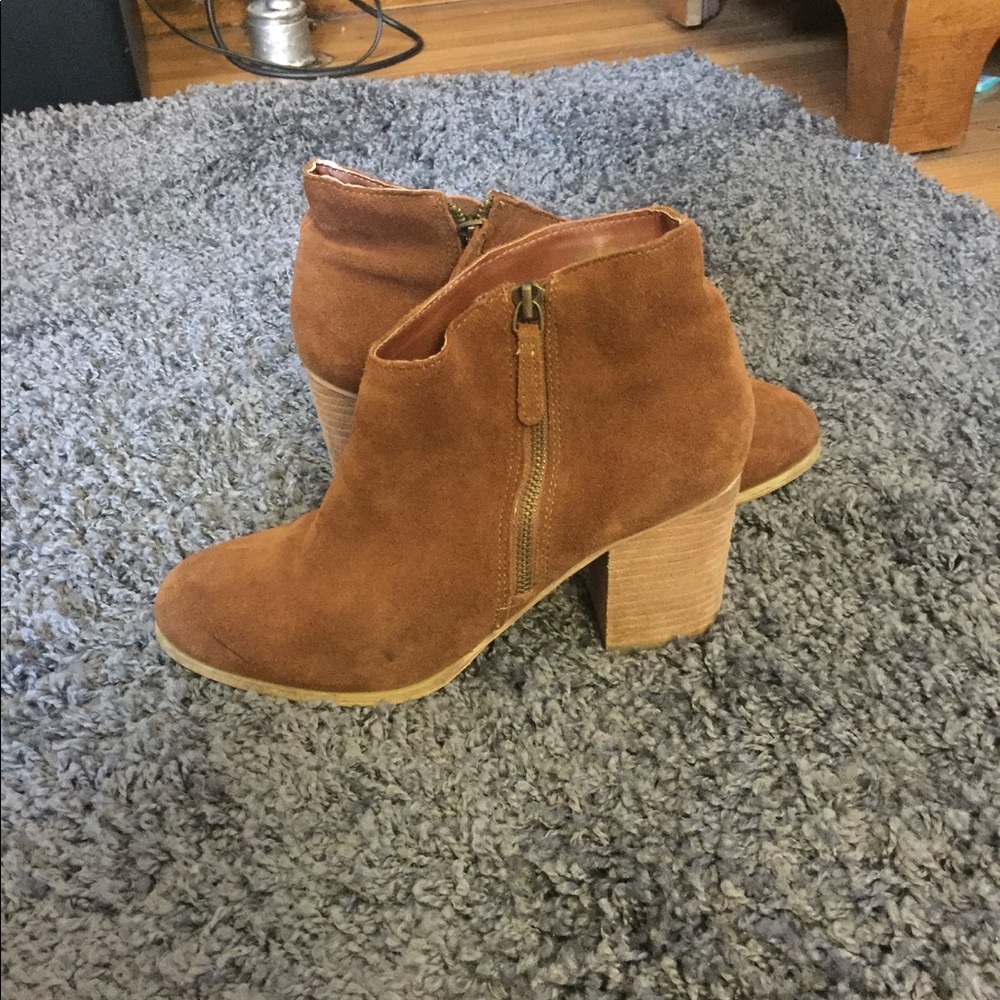Urban outfitters chunky heeled boots
