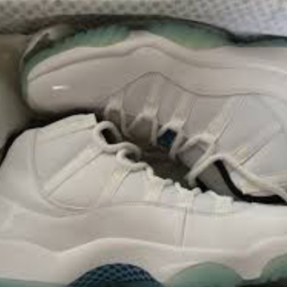 11's