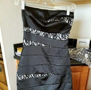 Strapless dress