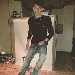 Meet your Posher, Leo