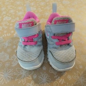 Nike Sneakers Size 5c in gray and pink