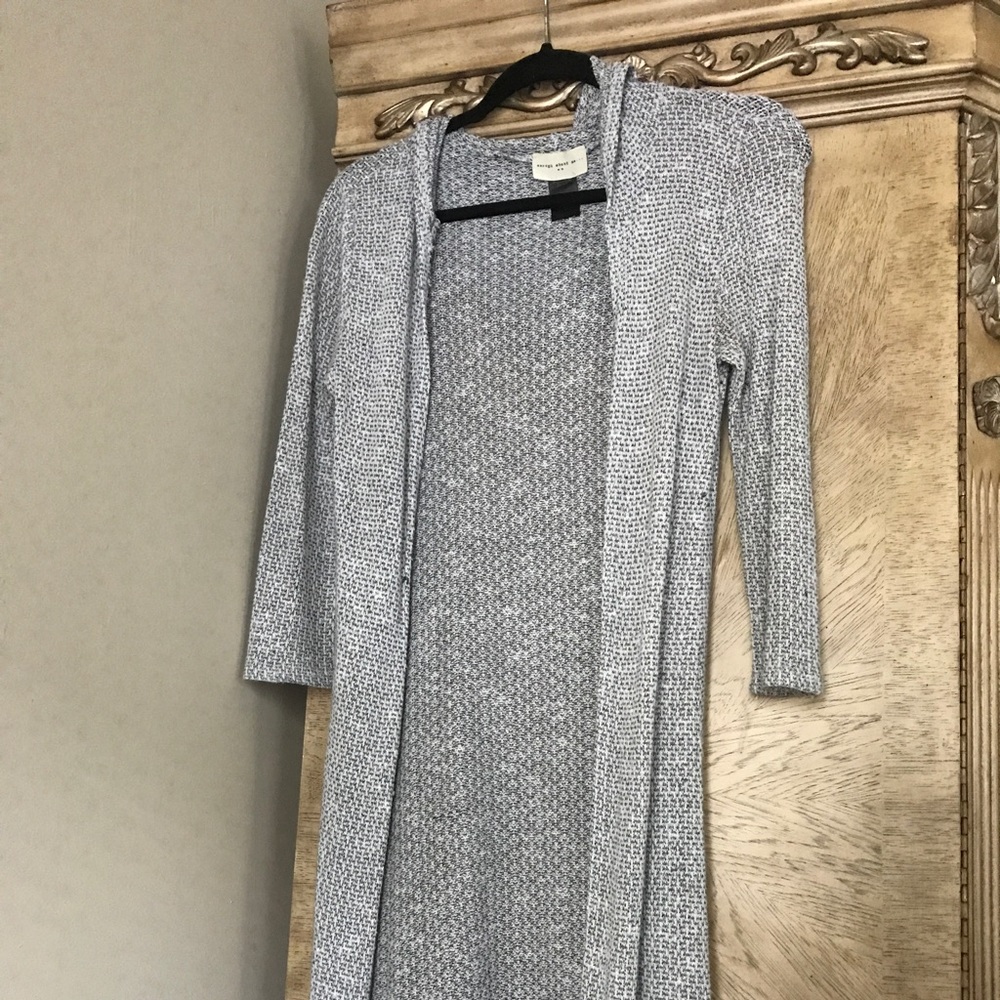 Small long cardigan