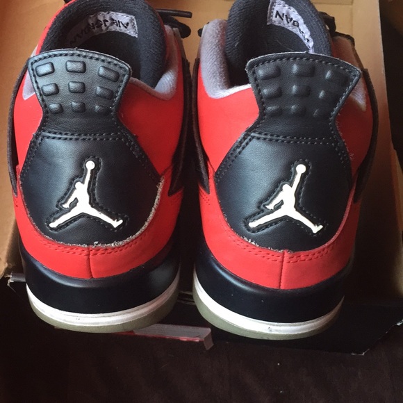 Jordan 4 Toro Bravos - Picture 2 of 4