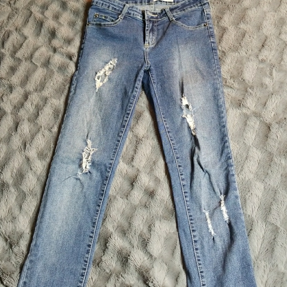 Cotton On Ripped denim jeans