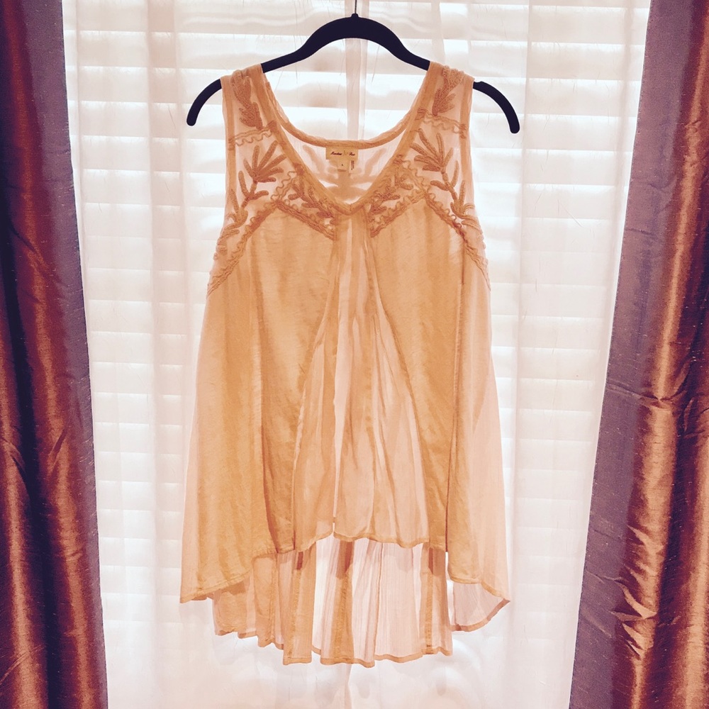 {PRETTY} Anthropologie Pink Embroidered Blouse Top