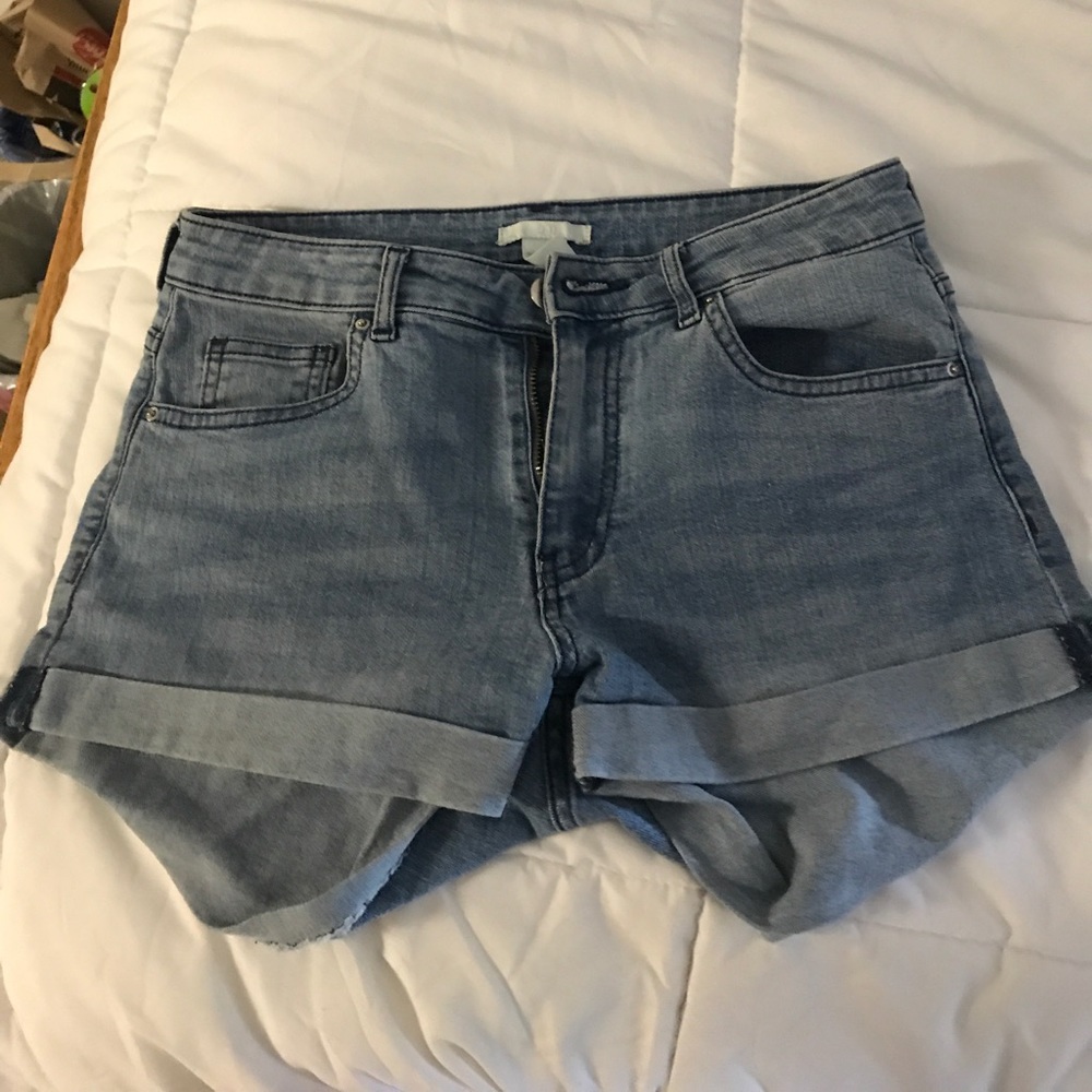 H&M high wasted jean shorts with cuffs
