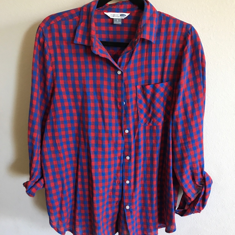 Old Navy classic shirt size Large.